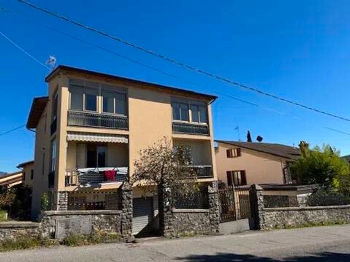 Appartamento con 5 locali in vendita in Via Colle Ascensione No Number, Centro, Poppi