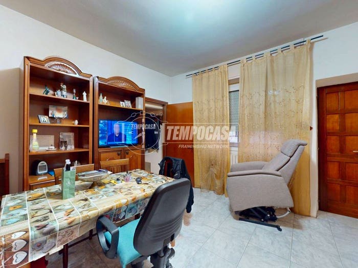 Appartamento trilocale in vendita in Piazza Fiume, Centro, Lentate sul Seveso