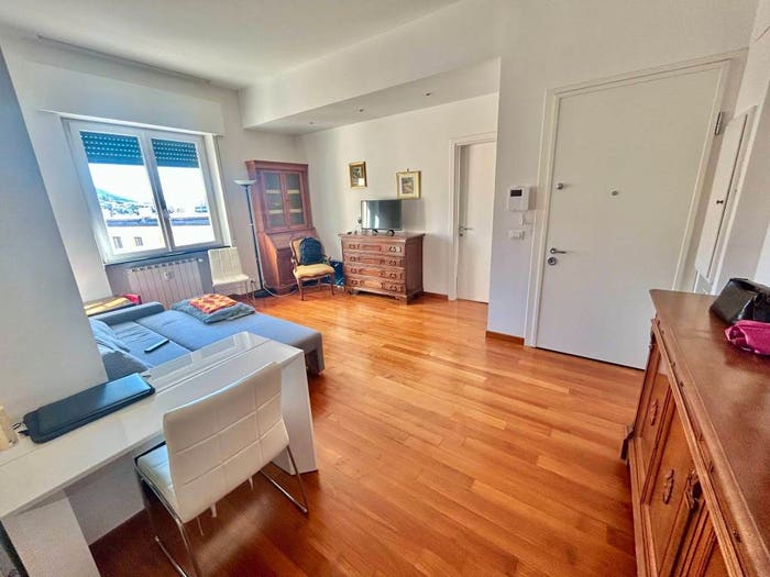 Appartamento trilocale in vendita in Piazza Marcello Remondini, San Martino, Genova