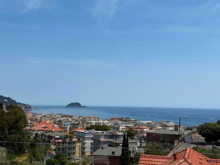 Casa trilocale in vendita in Fenarina Via Neghelli Collina di Ponente, Alassio