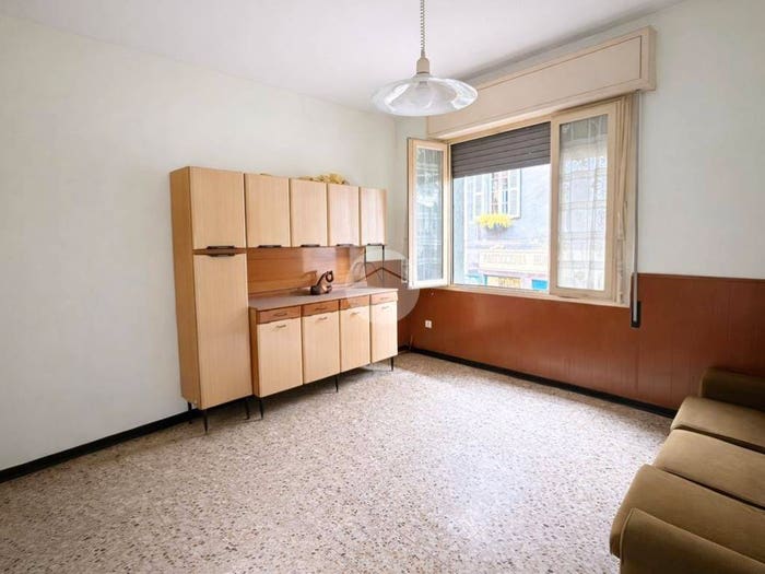 Casa con 6 locali in vendita in Via Contrizio, Centro, Bienno
