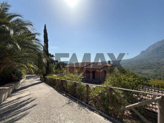 Casa con 5 locali in vendita in VIA SAN MARCO, Pietrastornina