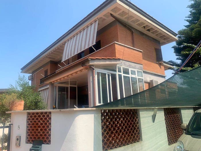 Casa quadrilocale in vendita in Viale delle Viole, Villaggio Giornalisti Poggio, Anzio