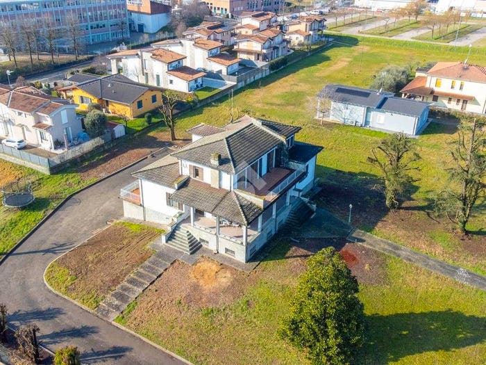 Casa con 6 locali in vendita in Via Aurelio Nicolodi, Molinetto Spezia, Parma