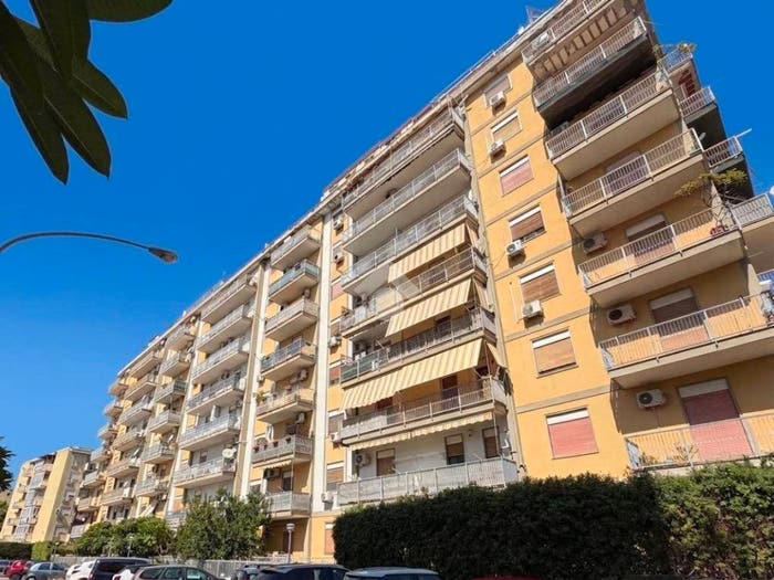 Appartamento con 5 locali in vendita in Via re enzo, Zisa, Palermo