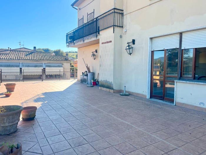 Appartamento con 5 locali in vendita in Narni