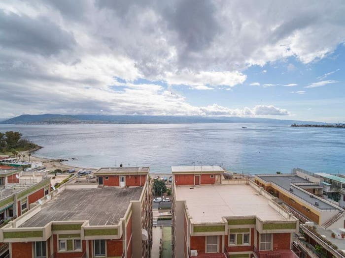 Casa con 6 locali in vendita in Libertà, Messina