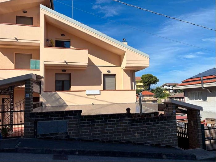 Casa con 6 locali in vendita in via Martiri di Belfiore B, Vestina Chiarini, Montesilvano