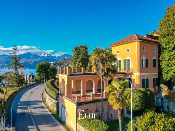 Casa con 6 locali in vendita in Via Novara, Centro, Orta San Giulio