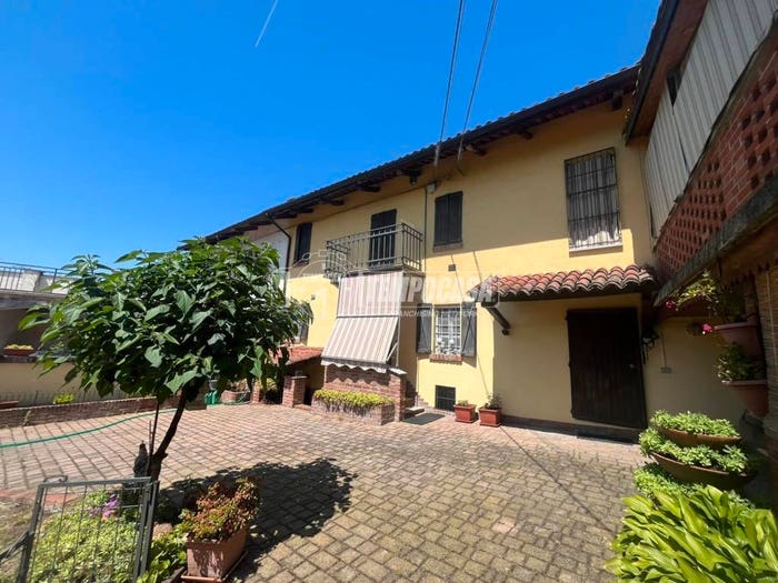 Casa con 6 locali in vendita in Strada Provinciale, Centro, Calliano