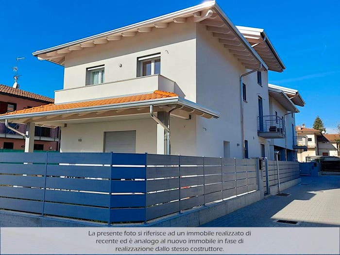 Appartamento quadrilocale in vendita in Via Francesco Petrarca, Centro, Castiglione Olona