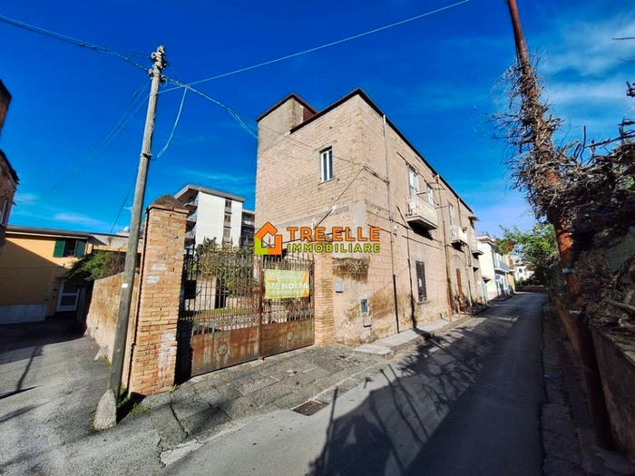 Casa con 5 locali in vendita in Via Luigi Settembrini, Centro, Marigliano