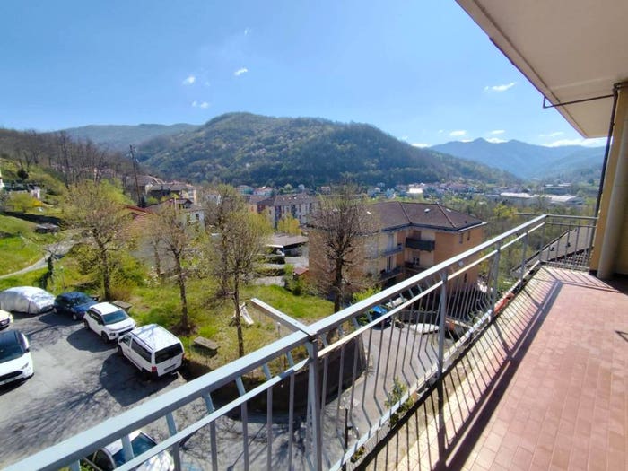 Appartamento quadrilocale in vendita in Via Avosso, Centro, Casella
