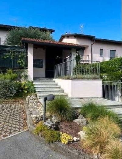 Appartamento trilocale in vendita in Via Guglielmo Marconi, Centro, Costa Masnaga