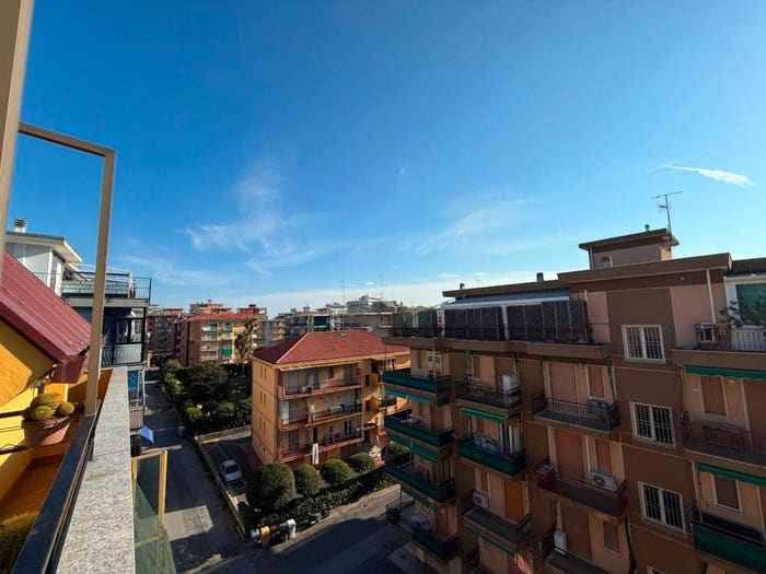 Appartamento trilocale in vendita in Via Venezia, Borghetto Santo Spirito