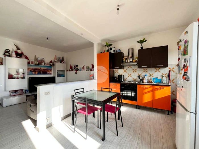 Casa quadrilocale in vendita in CANTON GARDA, Ivrea
