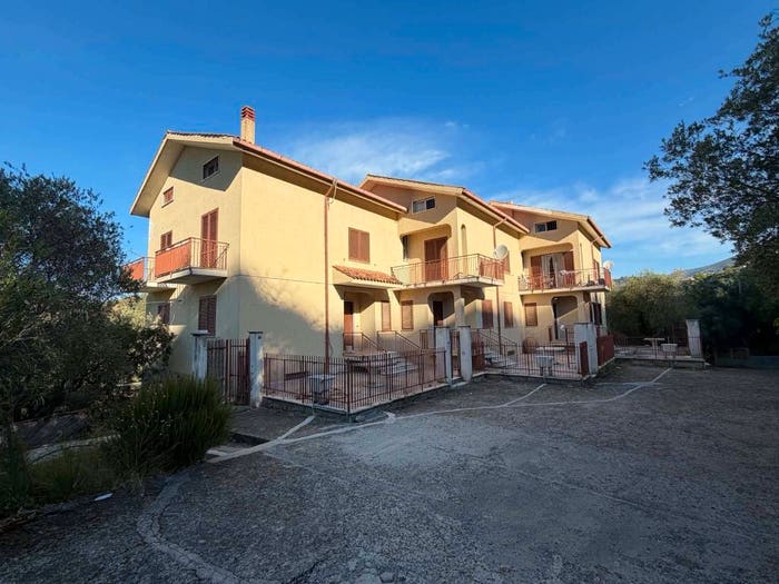 Casa con 6 locali in vendita in SP, Pollica
