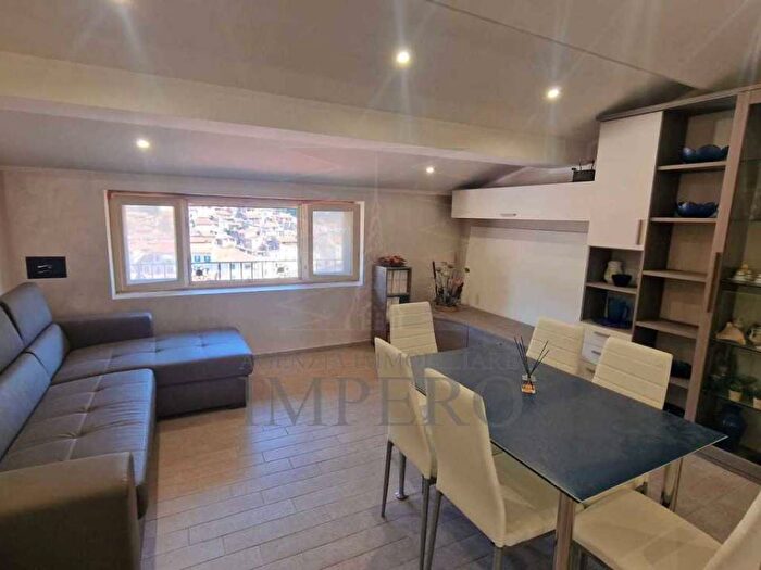 Appartamento bilocale in vendita in Via Olivi, Dolceacqua