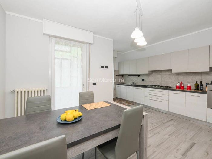 Appartamento quadrilocale in vendita in Via Giuseppe Garibaldi, Centro, Bovegno