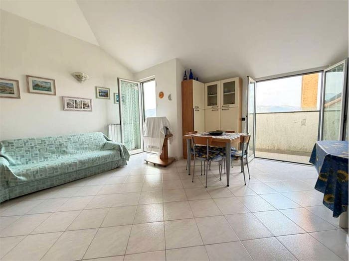 Appartamento bilocale in vendita in Strada Rusineo, San Fedele Lusignano, Albenga