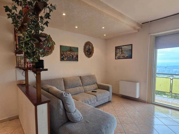 Appartamento con 5 locali in vendita in Via Todi, Centro, Montecchio