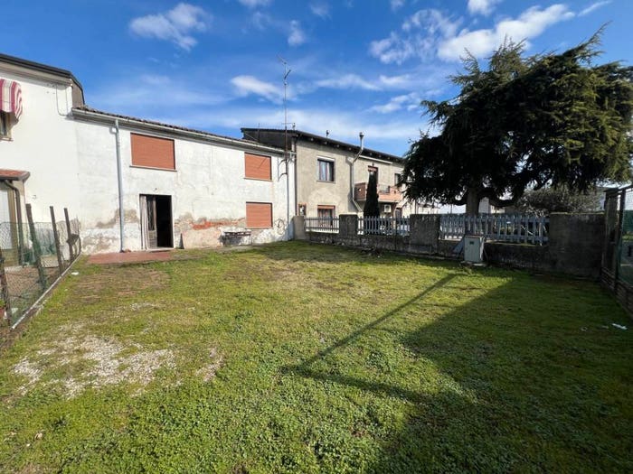 Casa quadrilocale in vendita in Via Paolo uccello snc, Centro, Legnago