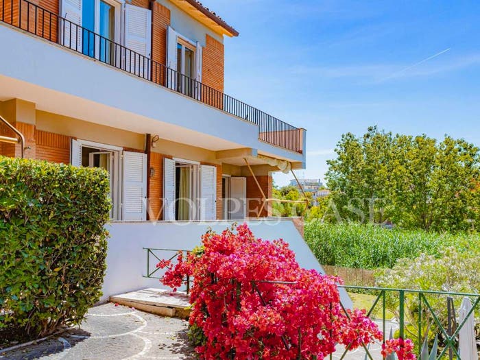 Casa con 6 locali in vendita in Via dei Gabbiani, Lavinio Mare, Anzio