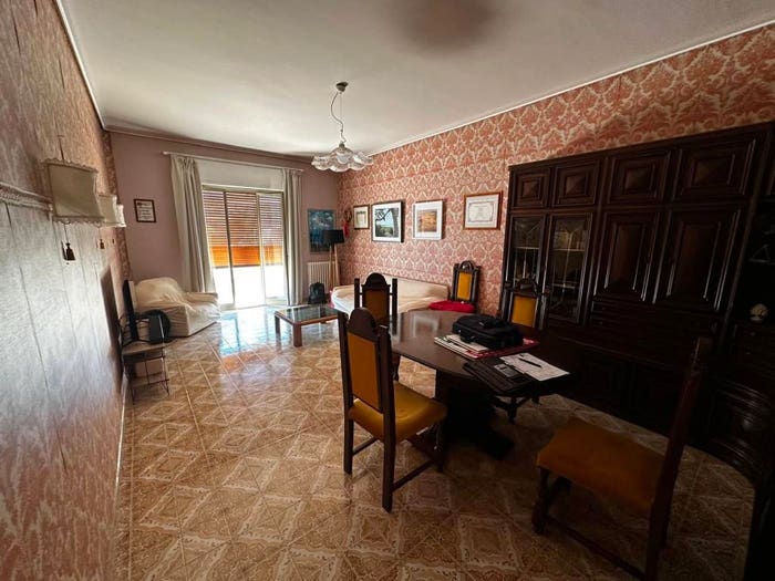 Appartamento con 5 locali in vendita in Viale Medaglie D'Oro, Modica Bassa, Modica