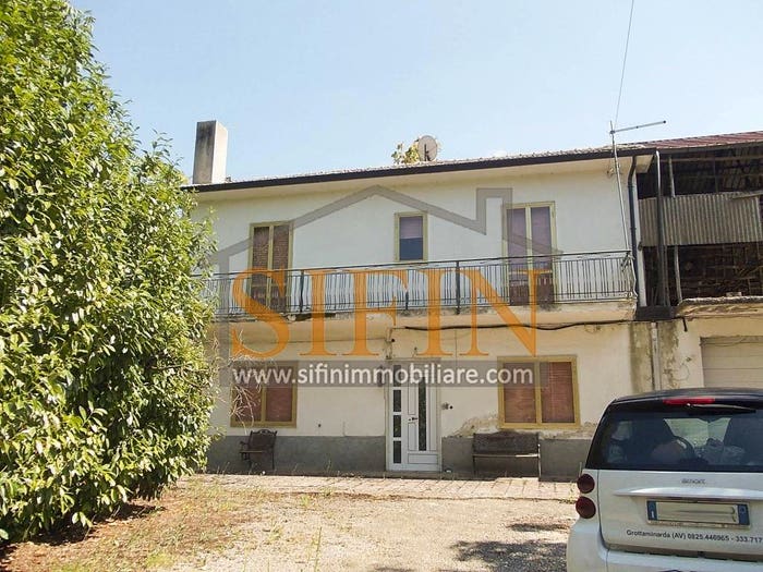 Casa con 6 locali in vendita in Strada Statale della Valle del Sele I Tratto, San Nicola Baronia