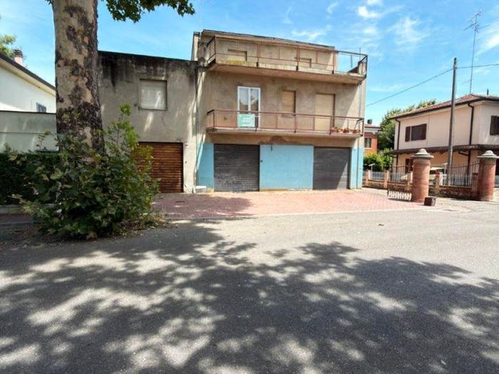 Casa quadrilocale in vendita in Via Aldo Moro Esterna, Due Ponti, Carpi