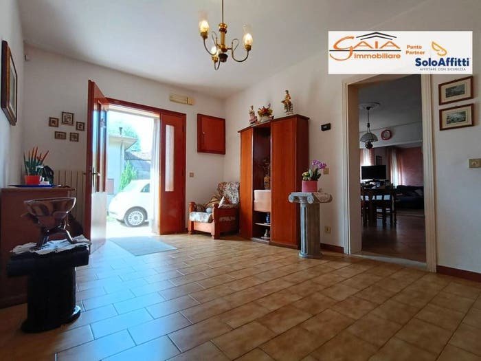 Casa con 6 locali in vendita in Via Pradespin, Lendinara