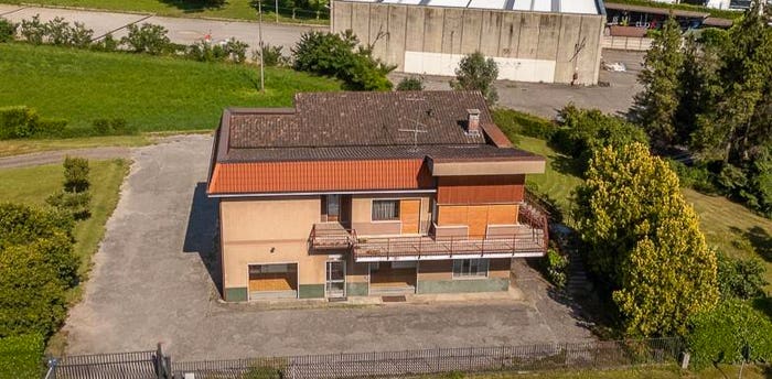 Casa con 6 locali in vendita in Via Lugano in Frazione Gaggiolo, Gaggiolo, Cantello