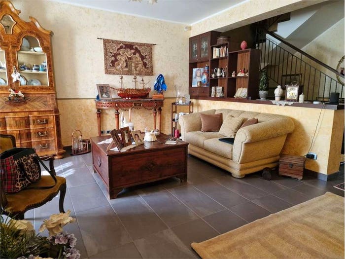 Casa con 5 locali in vendita in Via Sandro Pertini, San Filippo Neri, Palermo