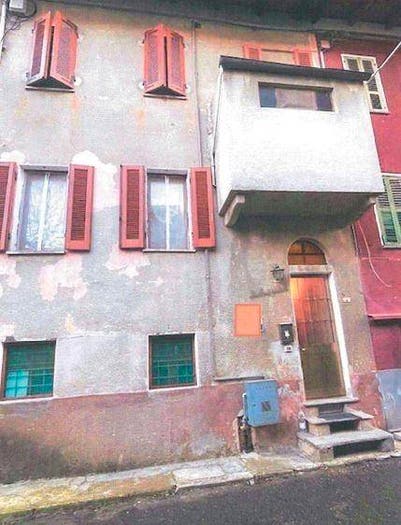 Appartamento quadrilocale in vendita in Frazione Crosa, Maglionecrosa, Vallanzengo