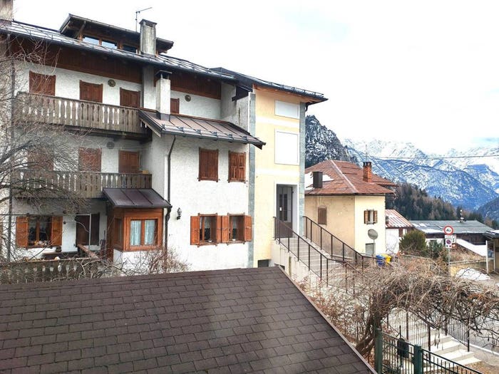 Appartamento quadrilocale in vendita in Via Settembre, Centro, Valle di Cadore