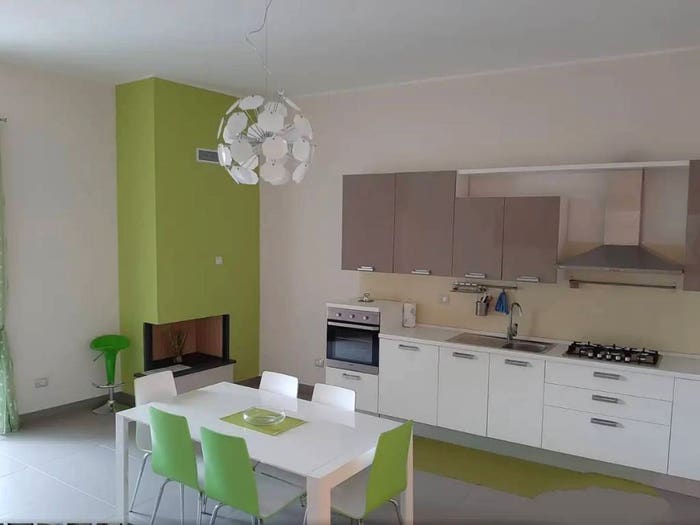 Casa con 6 locali in vendita in piazza Antonio Zara, San Felice del Molise