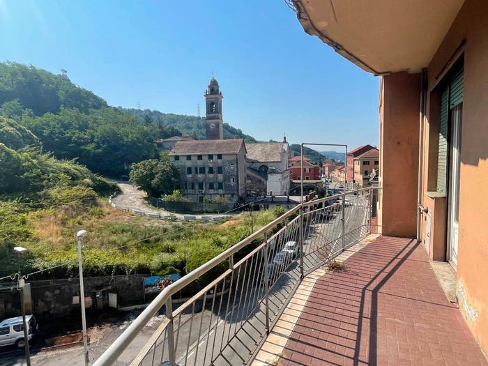 Appartamento quadrilocale in vendita in Via San Quirico, Pontedecimo, Genova