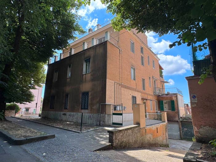 Appartamento trilocale in vendita in Viale Don Salvatore Morosini, Centro Storico, Genzano di Roma