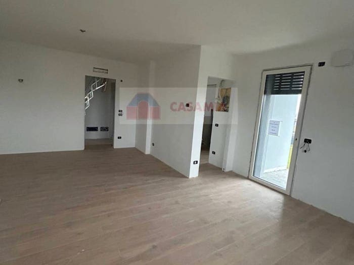 Appartamento quadrilocale in vendita in Via Vivaldi, Centro, Ormelle