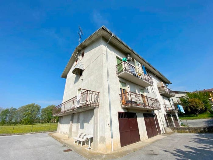 Appartamento quadrilocale in vendita in Via Langhe, Centro, Magliano Alpi