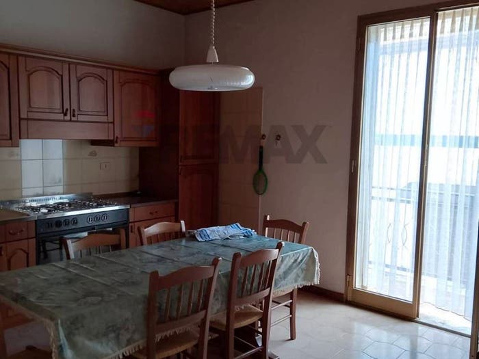 Casa con 6 locali in vendita in via vittorio emanuele, Centro, San Giuseppe Jato