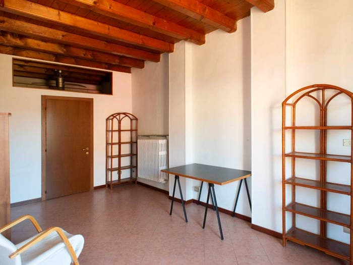 Appartamento quadrilocale in vendita in Via Cesare Battisti, Centro Storico, Bologna