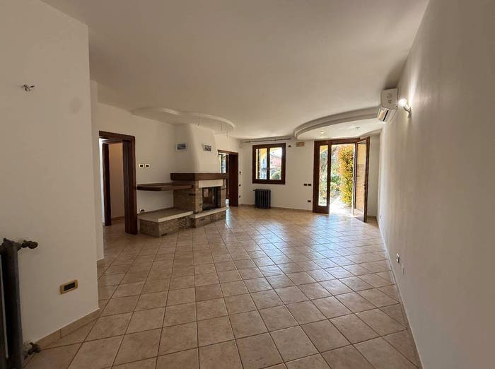 Casa con 6 locali in vendita in Via Abate L Barbo, Villa Del Bosco, Correzzola