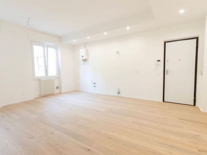Appartamento trilocale in vendita in Via Ercole Oldofredi, Maggiolina, Milano