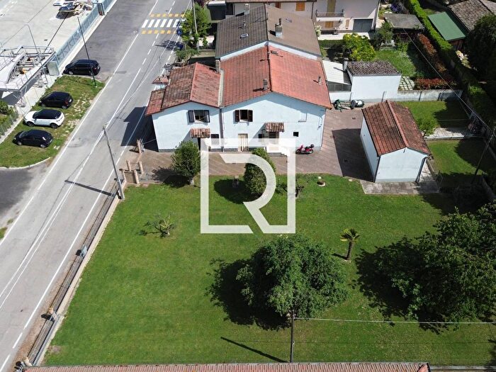 Casa quadrilocale in vendita in Costiera, Forli'