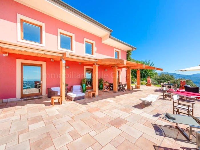 Casa con 6 locali in vendita in Via delle Sezioni, Piano di Mommio, Massarosa