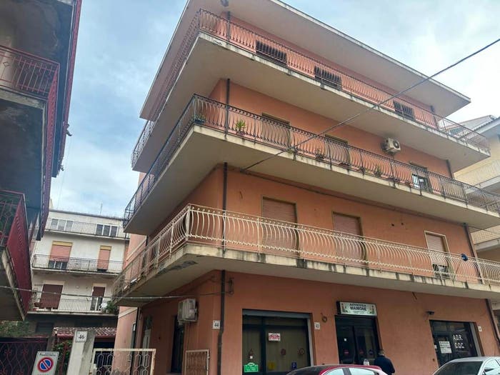 Appartamento quadrilocale in vendita in Via Aldo Moro, Centro, Barcellona Pozzo di Gotto
