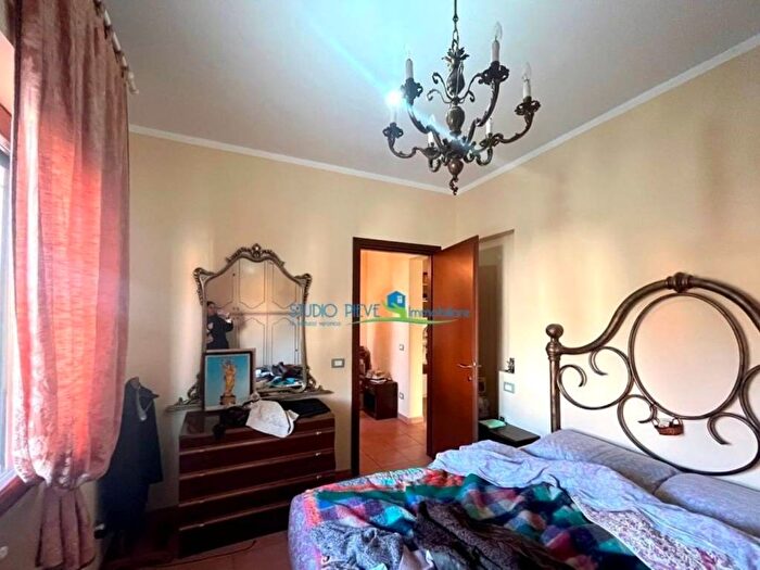 Appartamento quadrilocale in vendita in Via Cesare Battisti, Centro, Monsummano Terme