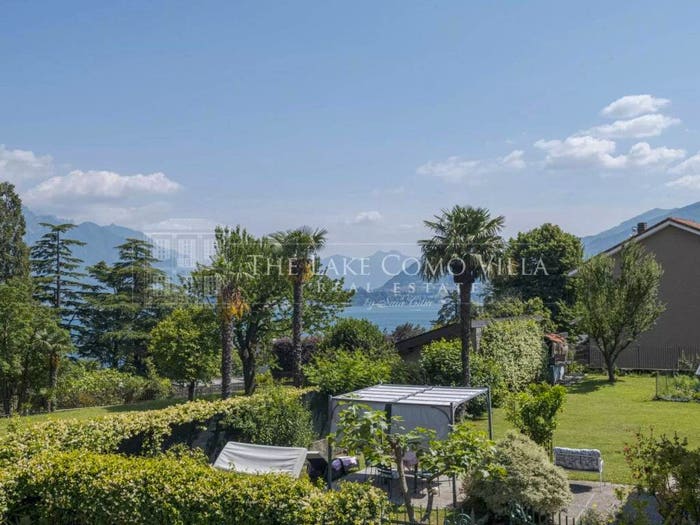 Casa con 5 locali in vendita in Via Monte Grappa, Centro, Menaggio