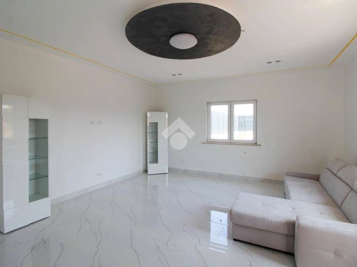 Appartamento trilocale in vendita in Via Castenedolo, Centro, Ghedi